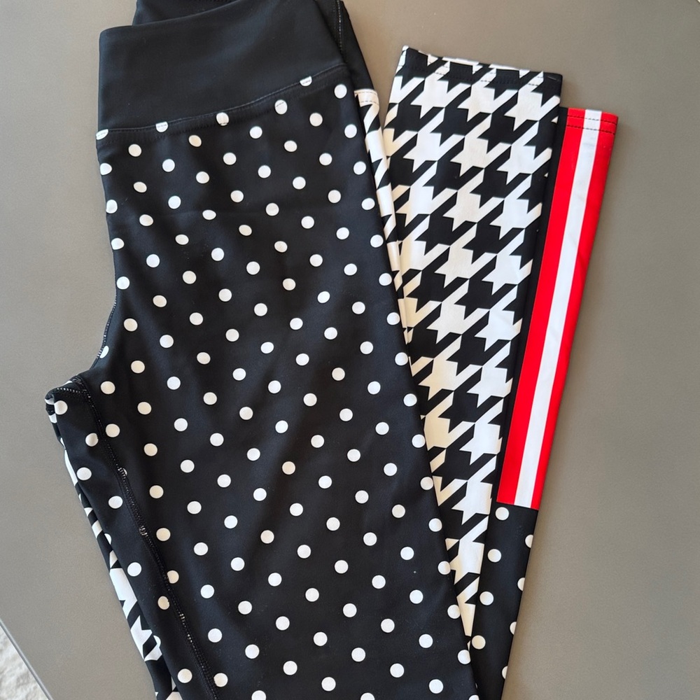Black & White Patterned Women's Active Leggings with Red Stripe